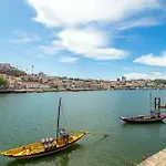 Bombarda Vii By Innkeeper * Porto