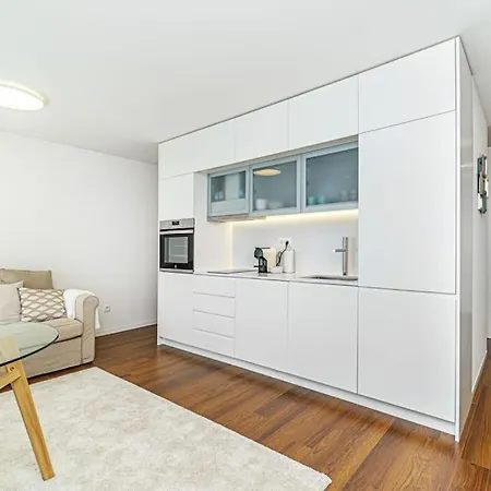 Bombarda Vii By Innkeeper * 波尔图